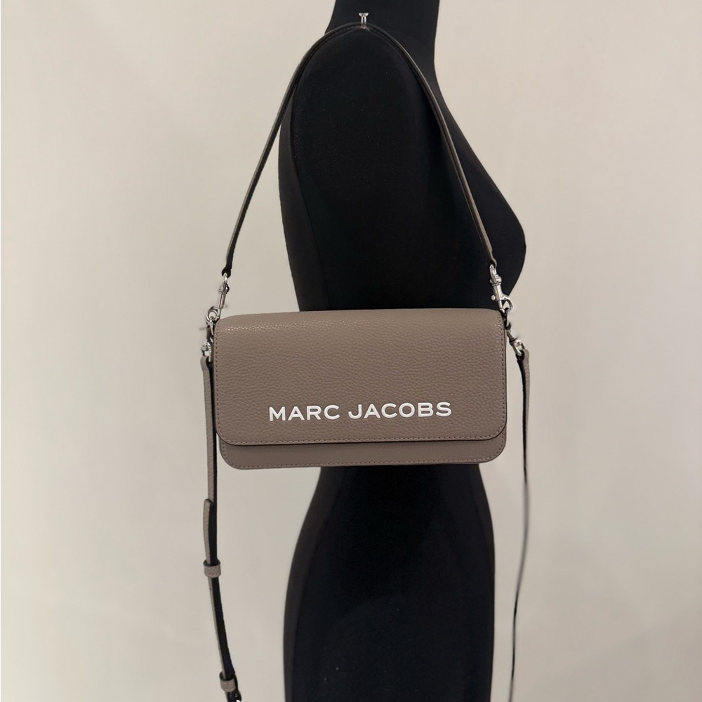 NWT Marc Jacobs shoulder and crossbody bag concrete